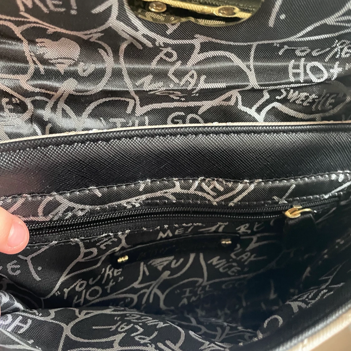 Betty Johnson Purse - 91