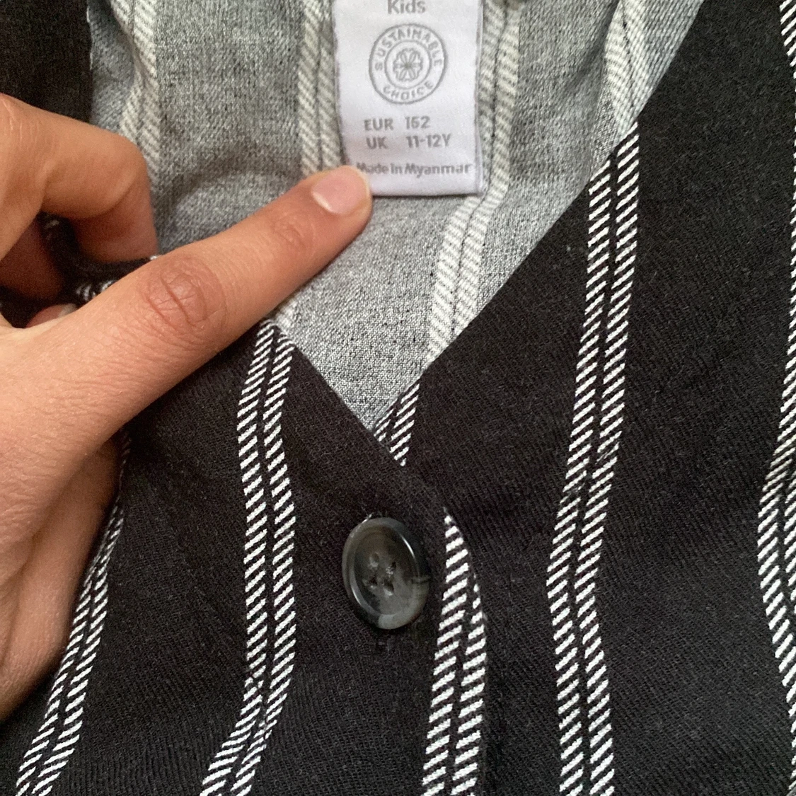 Svart och vit jumpsuit  - 90