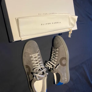 Oliver cabell skor storlek 44 - Exklusiva skor handgjorda i Italien i storlek 44. Passar dock något större. ALDRIG ANVÄNDA, bara upptagna ur kartongen och testade. Pris går att diskutera vid snabb affär