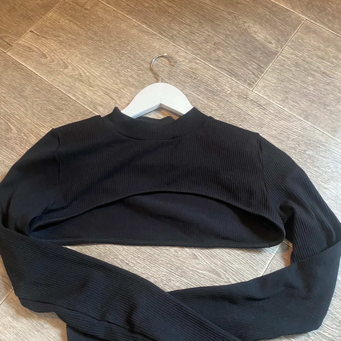 Svart tröja - 91