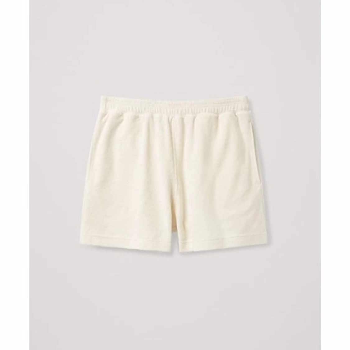 Frottéshorts från COS i strl XS - 90