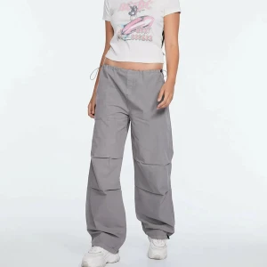 Parachute - Använda 2 ggr kanske, fina men använder för sällan