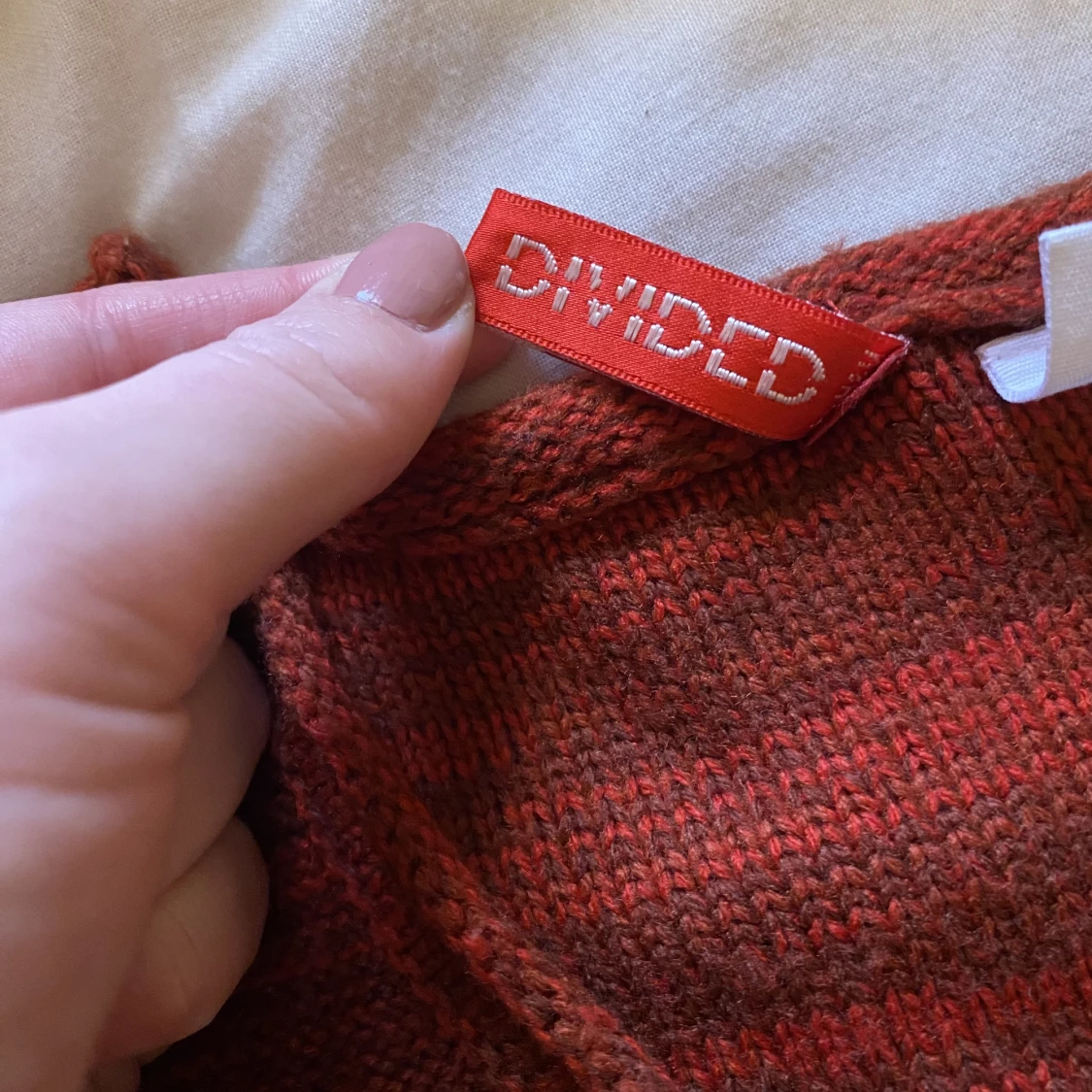 Virkad röd tröja - 90