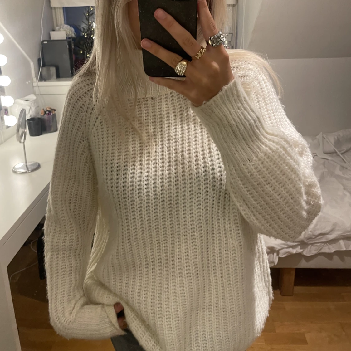 Vit stickad tröja - 90