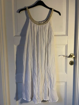 Strandkläning  - En jättefin strandkläning  Passar storlek XS och S