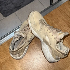 Nike Huarrache - Nike huarrache storlek 38 användt i gott skick 
