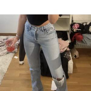 90’s jeans från hm, storlek 36