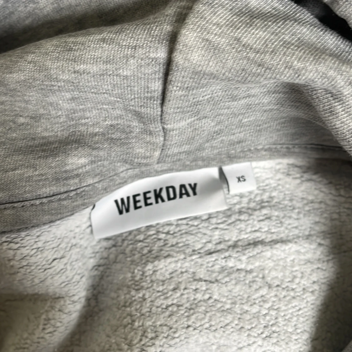 Weekday hoodie strl xs - 90