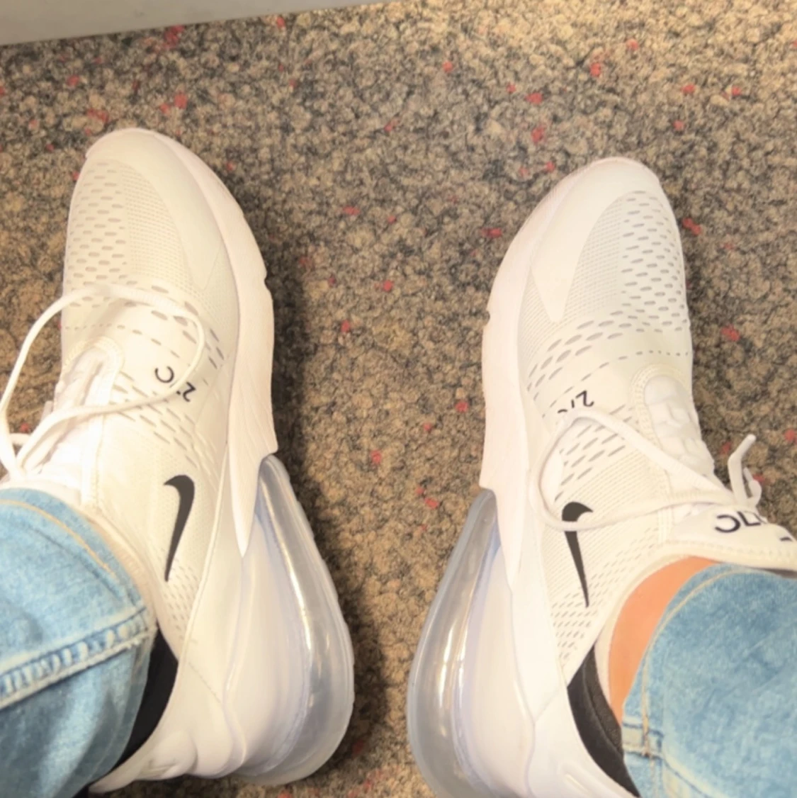 Nike Air Max 270
