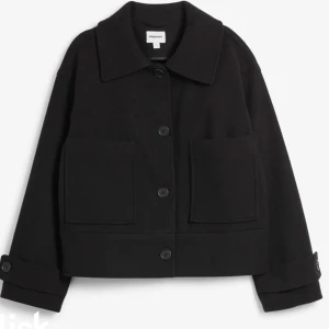 Söker denna - Söker denna populära kappan från Kappahl i storlek XS eller S