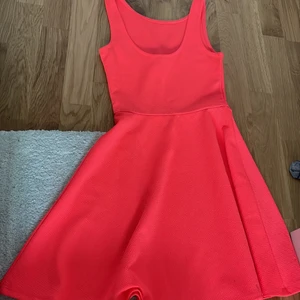 Rosa klänning från H&M - Rosa klänning från HM 