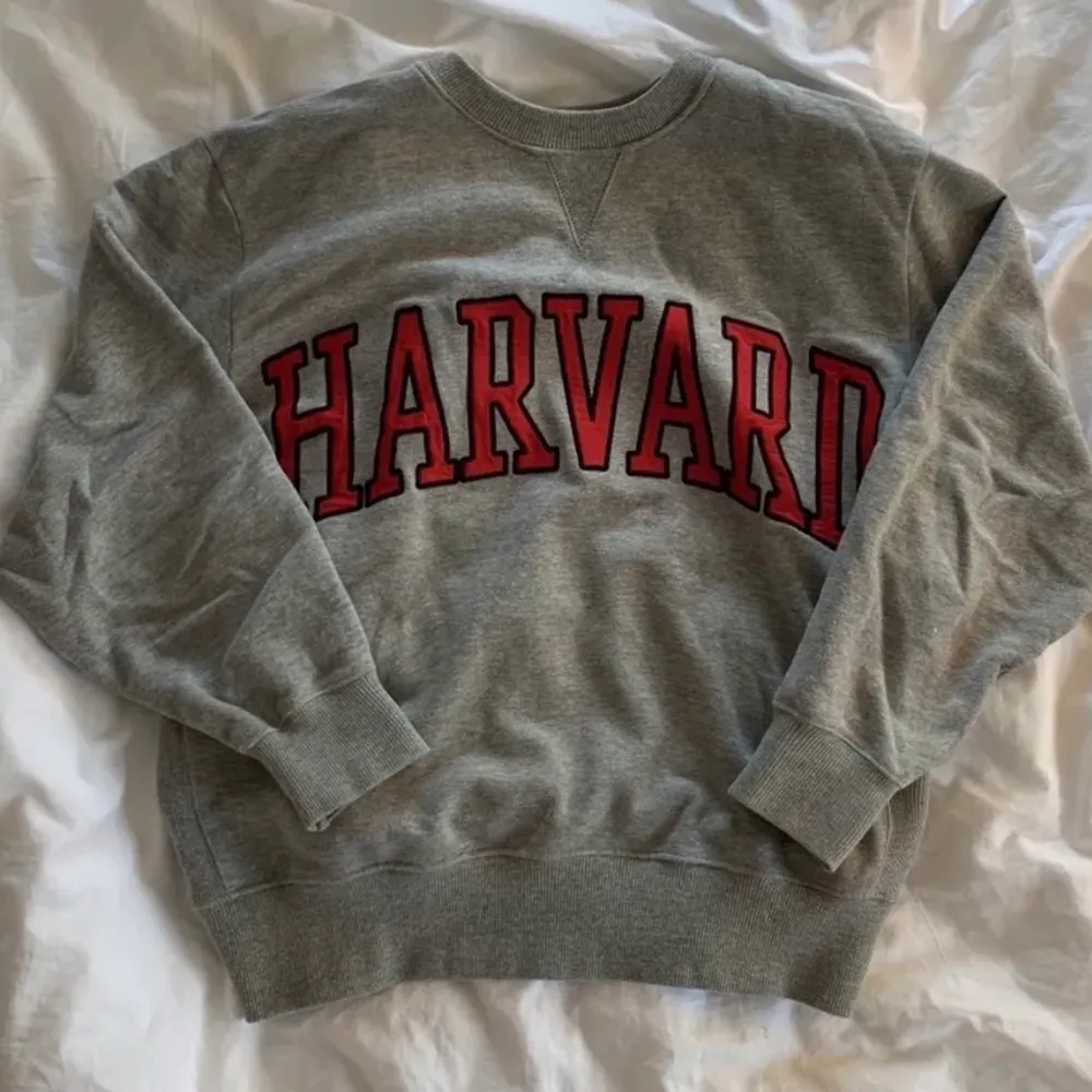 Vintage harvard hoodie som inte kommer till använding :). Hoodies.