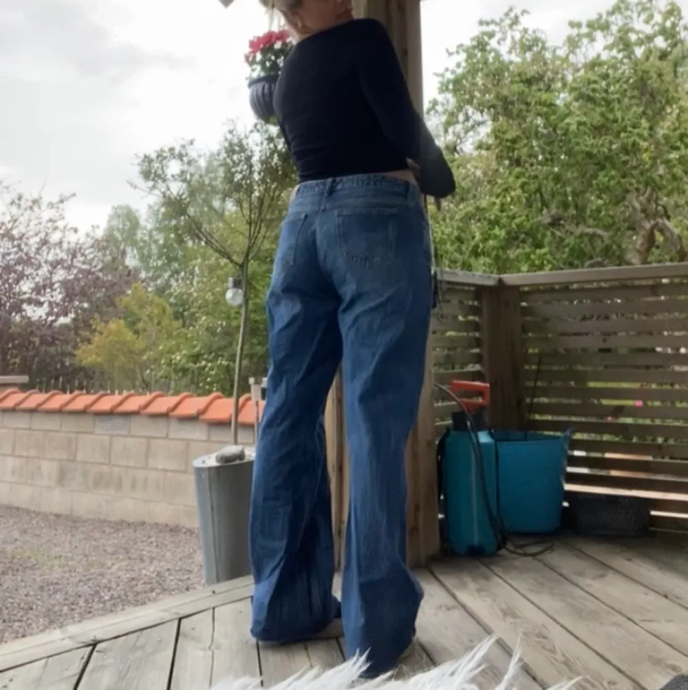 Super snygga oversized jeans från NAKD, knappast använda !! . Jeans & Byxor.