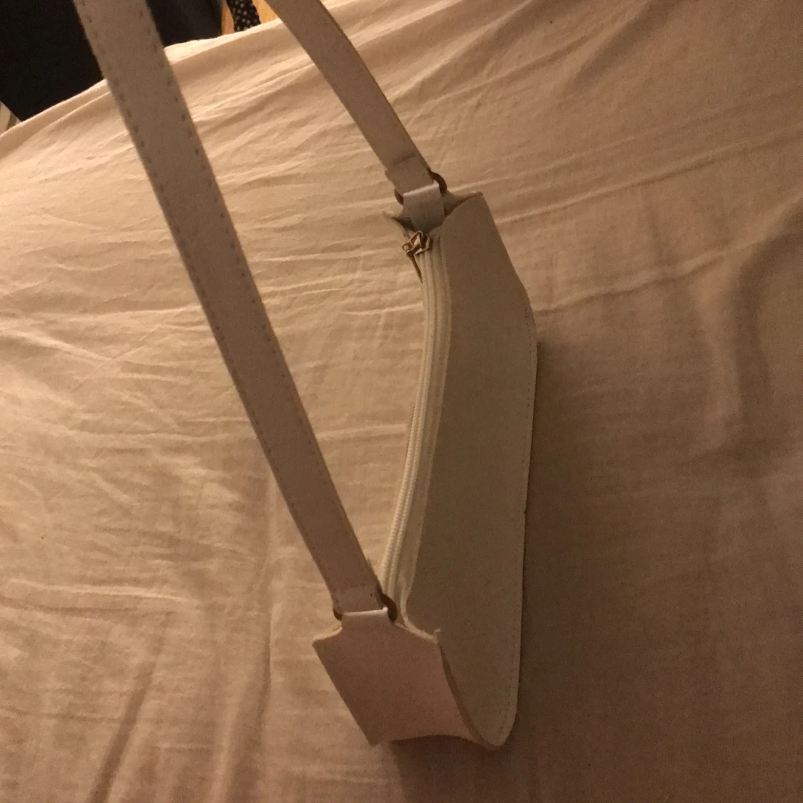 Fin axelväska  - 90