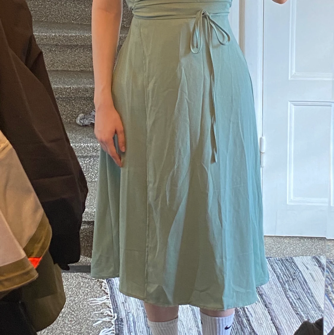 ljusgrön klänning - 90