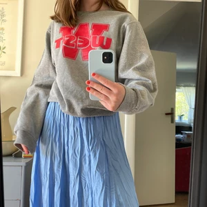 Vintage collegetröja  - Snyggaste vintage collegetröja i jättebra skick! Frakten är 66kr ❤️‍🔥❤️‍🔥