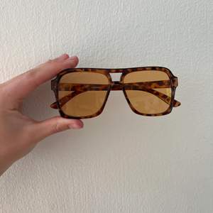 Jätte fina solglasögon från asos, är oanvända och ett bra skick. 