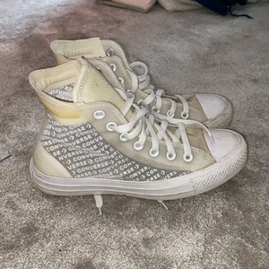 Transparent converse - Säljer dessa då de inte används längre!💓