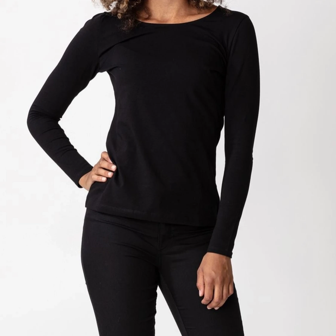 Helt svart ärmad tröja  - 91