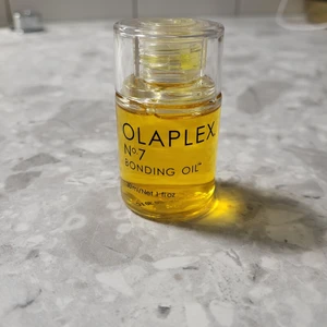Olaplex no 7 bonding oil - Olaplex no 7 bonding oil. Använd 1 gång