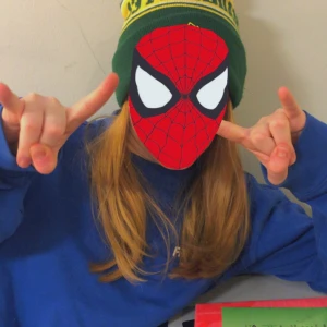 Ginger tonåring till salu - Säljer Moa Egelby då jag har tröttnat på henne lite grann. Hon är trevlig och medellängd. Hon  kommer inte vara aggressiv så länge du beter dig. Årkade inte med henne så länge men rekommenderar verkligen! Favorit rätt är plankstek. Snap: moa.egelby