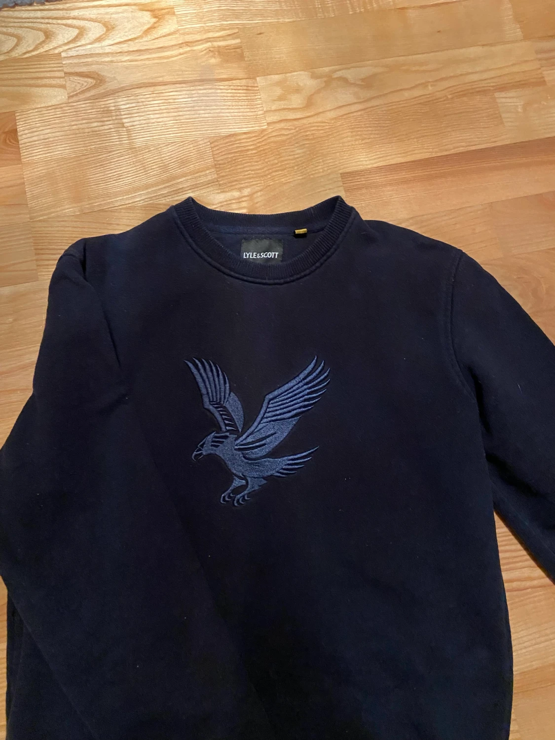 Lyle & Scott Crewneck - 90