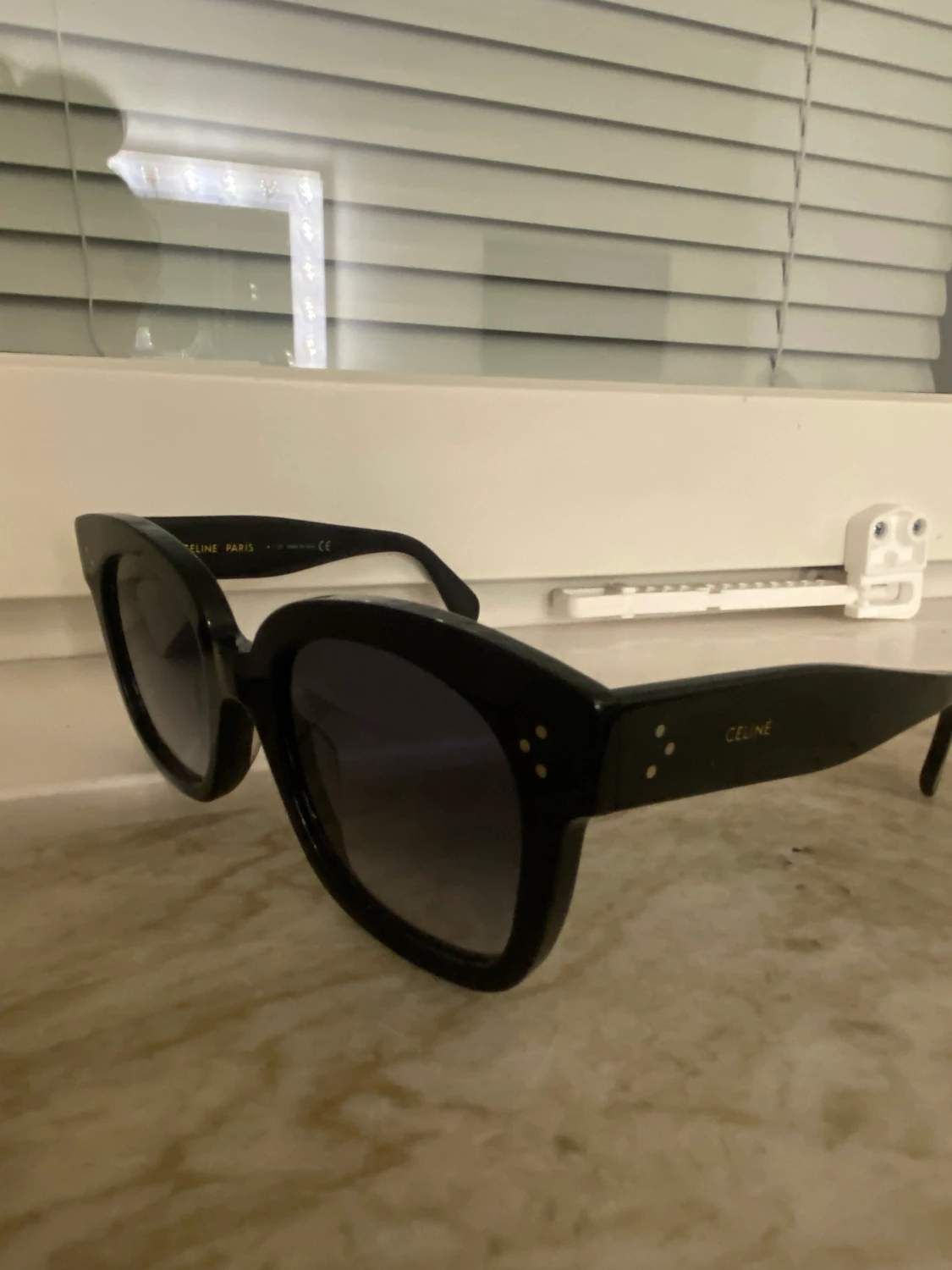 Céline solglasögon  - 90