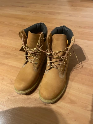 Timberland strl 39 - Helt oanvända men kartong finns ek kvar