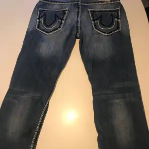 true religion jeans Perfect kondition  har använt den några gånger 