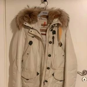 Parajumper  - Large använd 2 säsonger