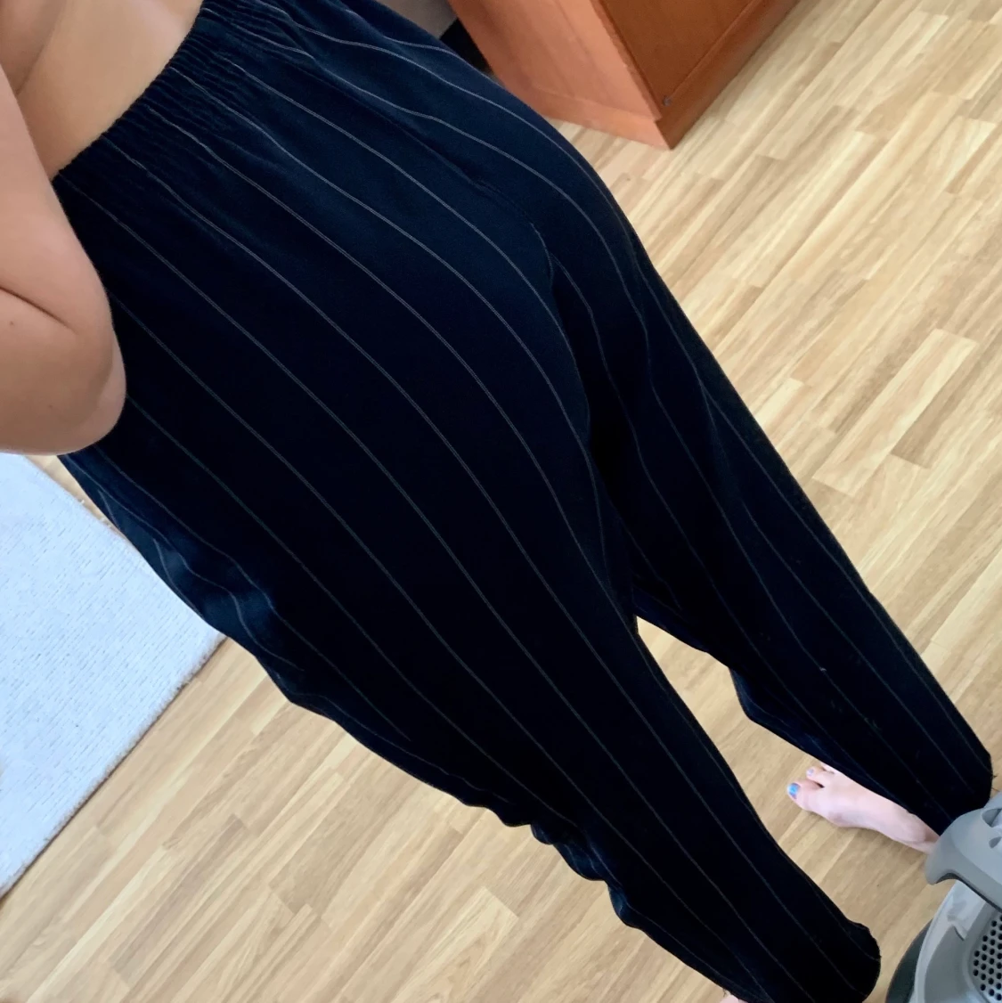 Randiga kostymbyxor m resår i midjan - 91