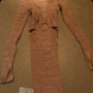 Fin lång klänning från Gina - Pris kan diskuteras 