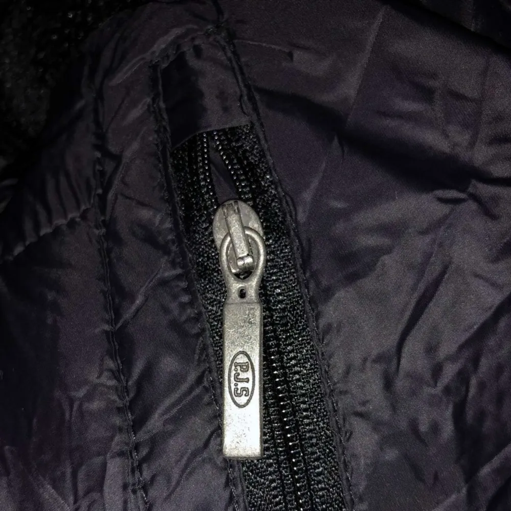 Para jumper jacka i storlek xl,aldrig använd pga att den är förstor pris kan diskuteras,dm för bild osv.... Takit.
