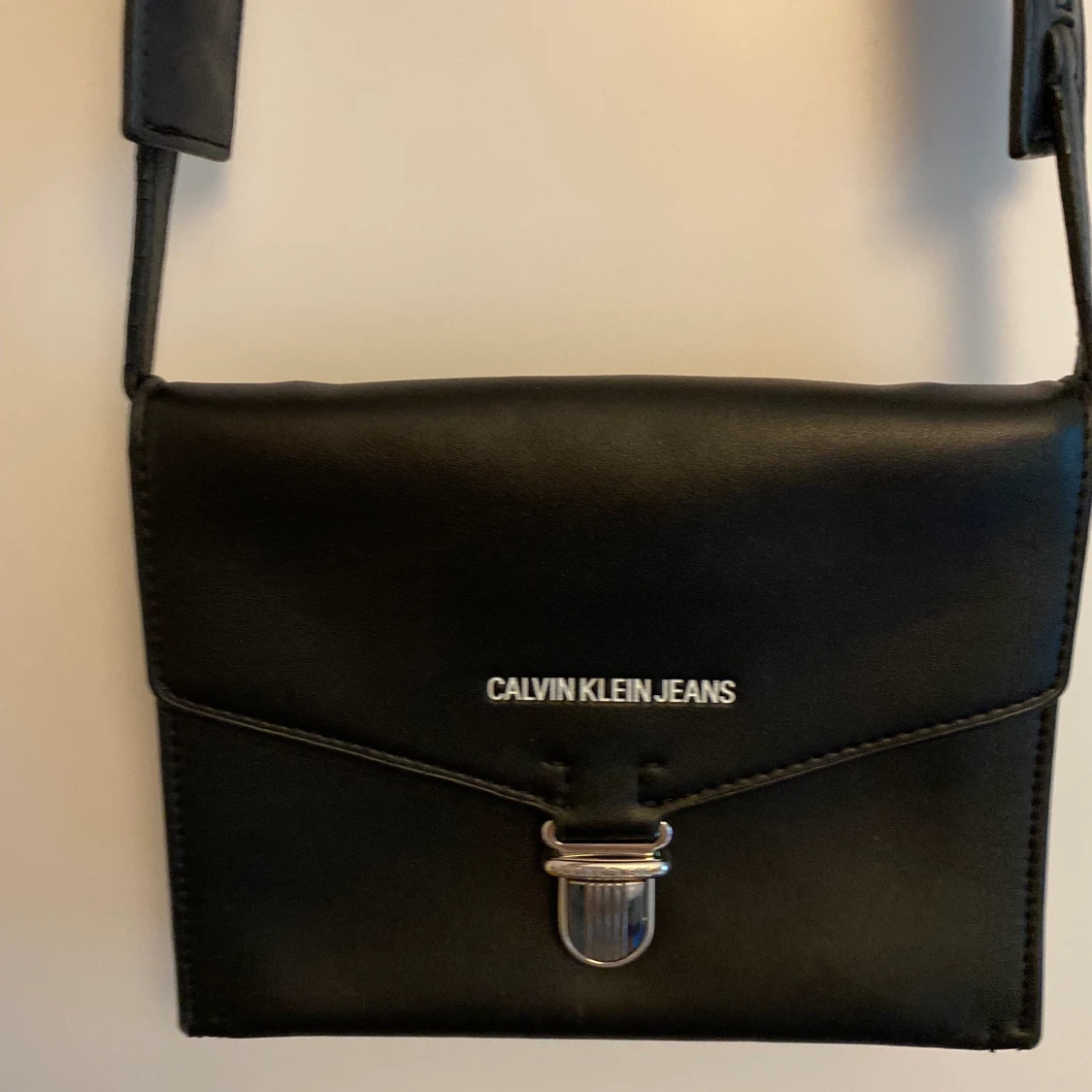 Calvin Klein crossbody väska