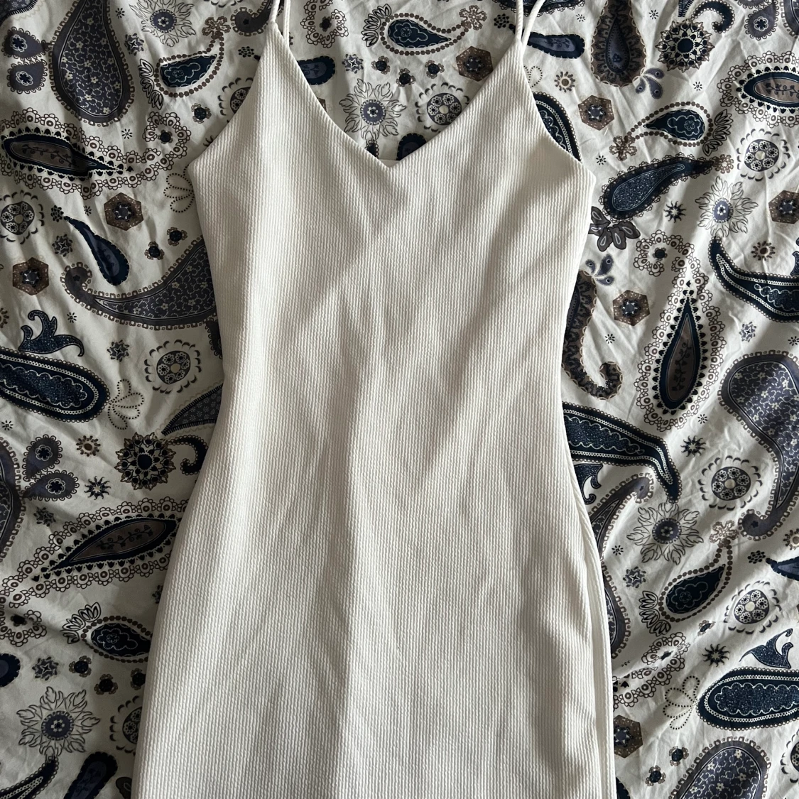 Vit klänning från mango