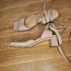 Miista heels 37 - Jättefint skick. Använda en gång.