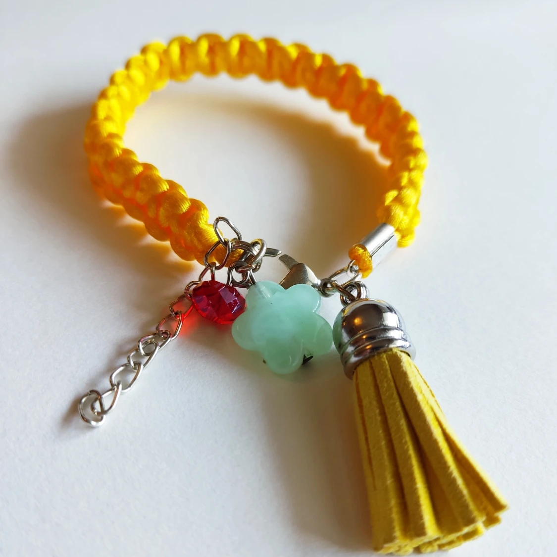 Handgjord armband, nya  - 90