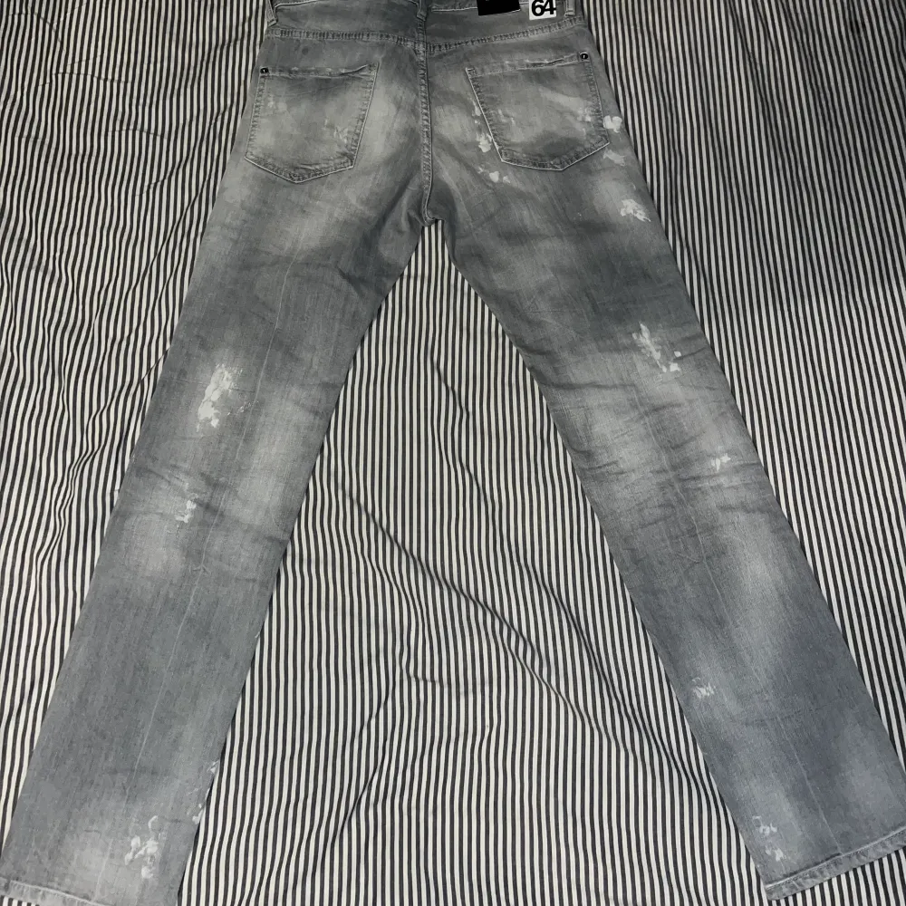 nya och helt oanvända, storlek 46, . Jeans & Byxor.