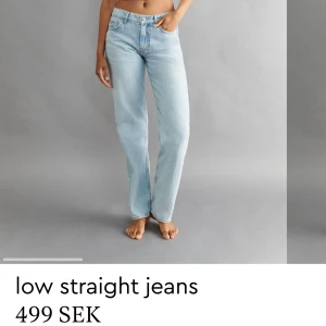 Jeans  - Säljer dessa snygga lågmidjade jeans från Gina tricot, jättefint skick. Säljer då dom inte kommer till användning.💗 storlek 32 men passar 34 också🥰