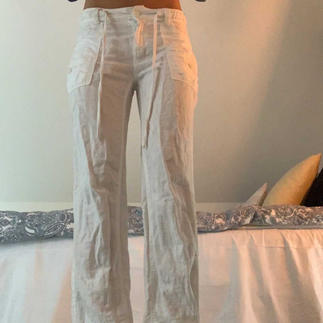 Perfekta lågmidjade linnebyxorna 