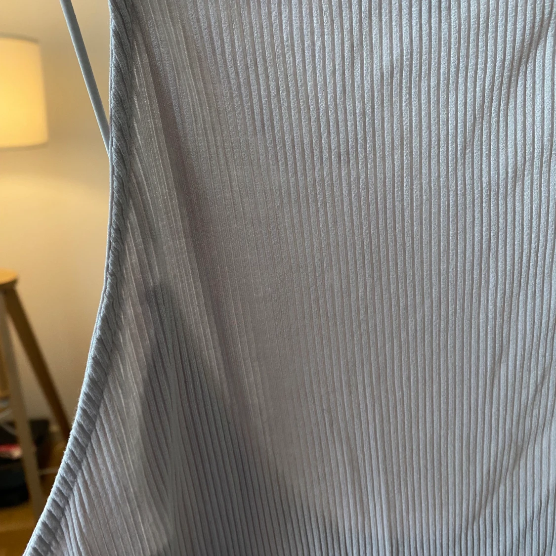 Skön klänning i beige  - 90