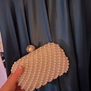 Clutch  - Fin clutch till bal eller liknande. 400kr eller högst bud