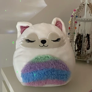 Squishmallow  - Squish mallow 19cm 🧸 har lappen/tagen kvar 🤍🤍 (+ frakt)