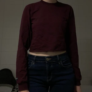 Vinröd långärmad  - Cropped vindröd långärmad 