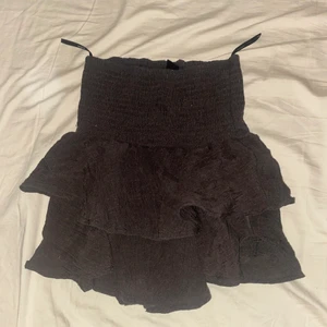 Svart kjol - storlek xs