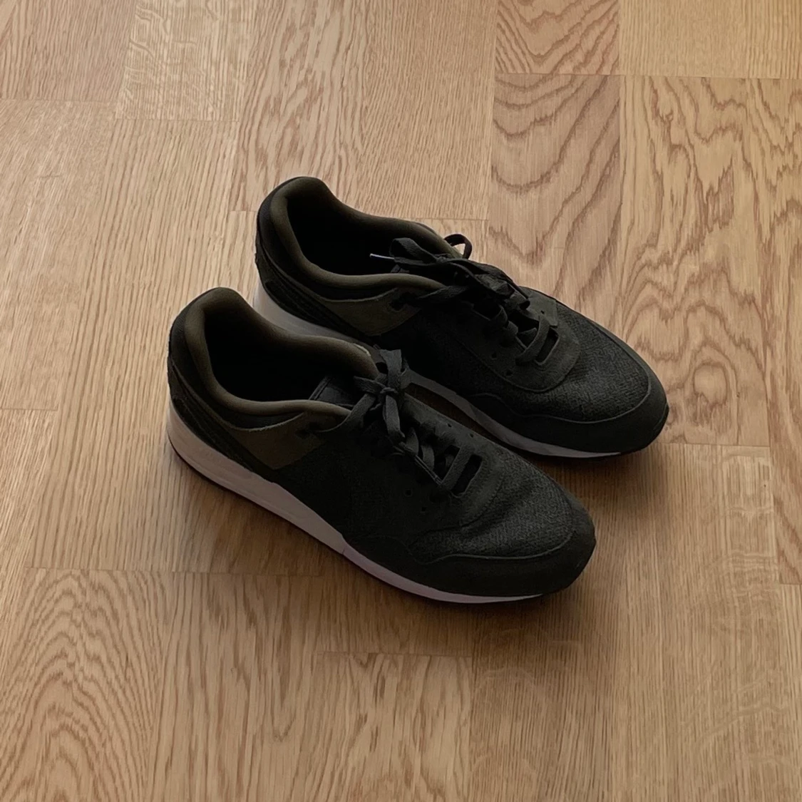 Militärgröna Nike AirMax  - 90