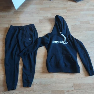 Gymshark set  - Super fint. Sitter skönt! Storlek s 