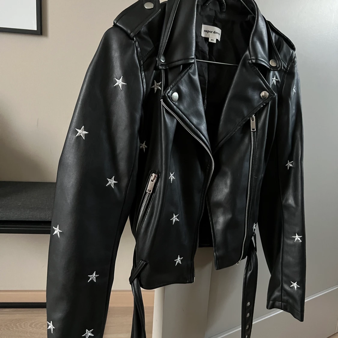 Skinnjacka med stjärnor - 90