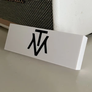 Makethemake face palette  - Knappt använd, se bilder för skick! Frakt: 66kr(spårbart) 