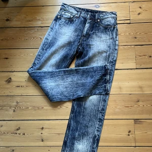 EYTYS Jeans - Bleached eytys jeans, model Orion (straight fit & mid-low rise). Condition as new, very trendy & y2k